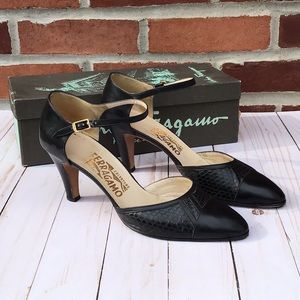 Salvatore Ferragamo snakeskin croc pointed toe slingback heel vintage with box